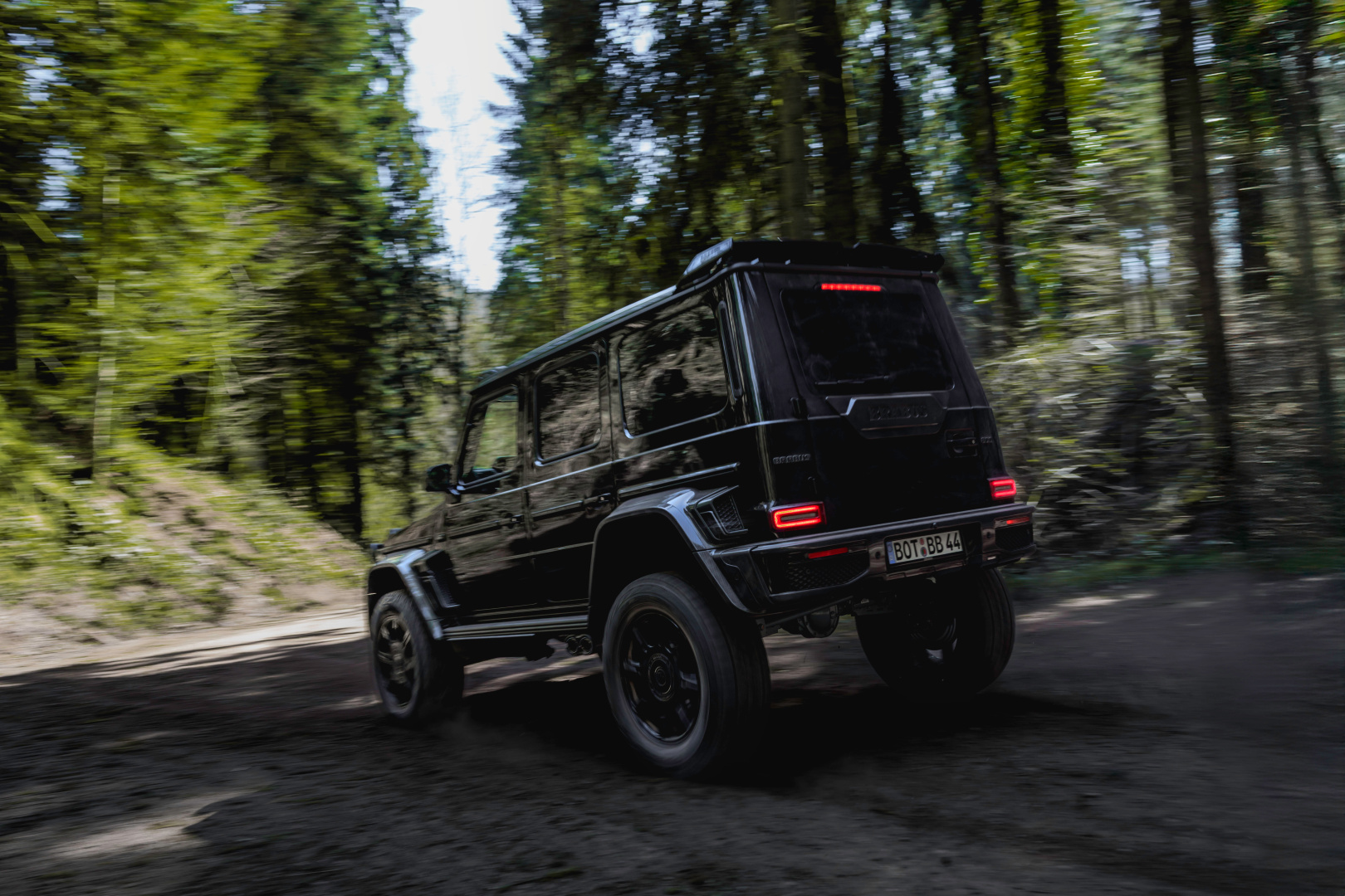 SMALL_BRABUS XL 800_W 465_Outdoor (88)